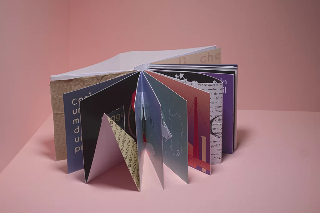 Il libro artigianale realizzato per "Un viaggio tra le pagine".